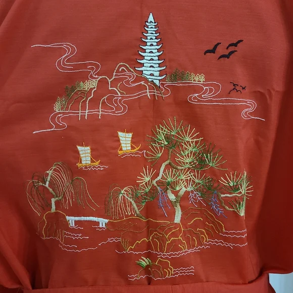 Vintage Embroidered Robe - Picture 2 of 9